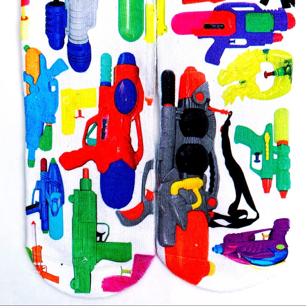 🆕 Odd Sox Super Soaker Water Gun Watergun Socks - Picture 5 of 10
